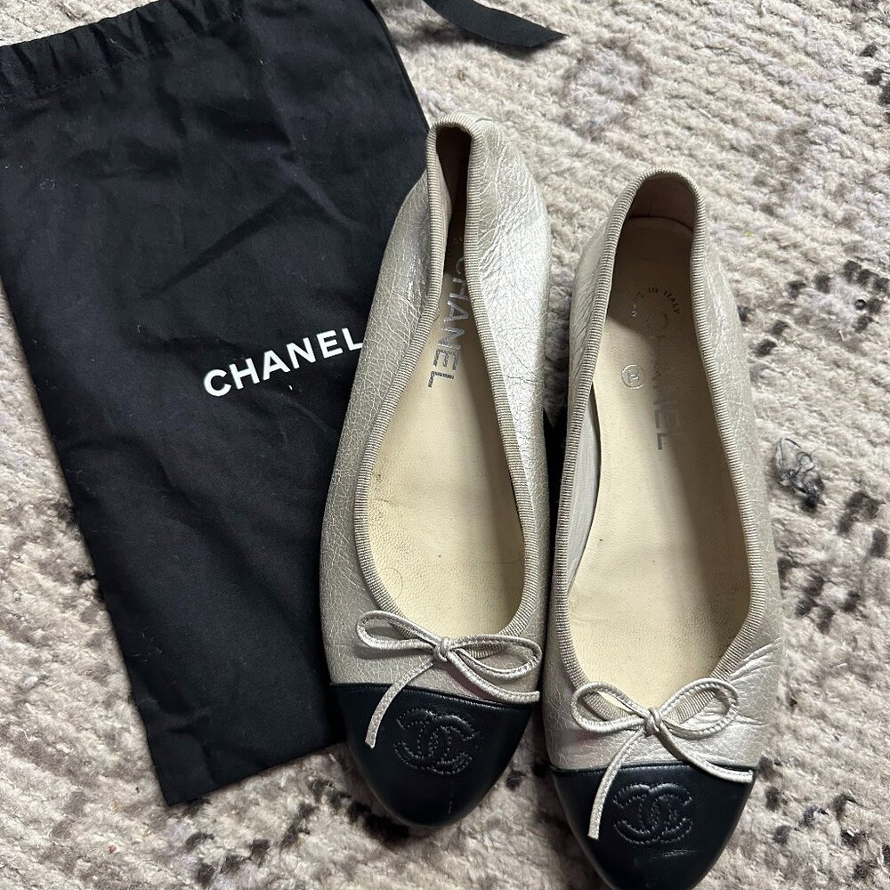 Chanel Silver / Black Ballet Flats